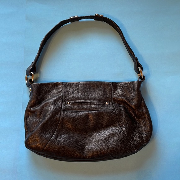 B Makowsky Crescent Shaped Black Pebbled Leather Shoulder Handbag - Picture 2 of 14